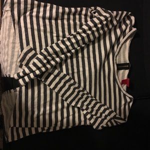 Off the shoulder striped top, with zipper back!